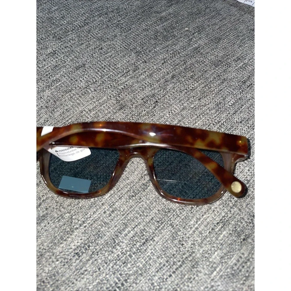 BCBG Tortoise Shell Brown Women’s Sunglasses New